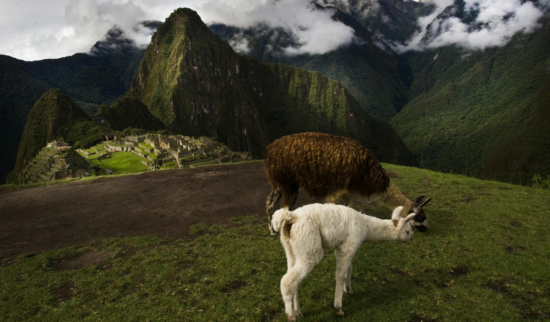 Peru — hero